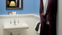 Petite Queen room bathroom