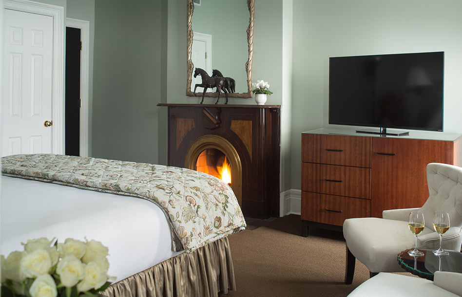King room with fireplace