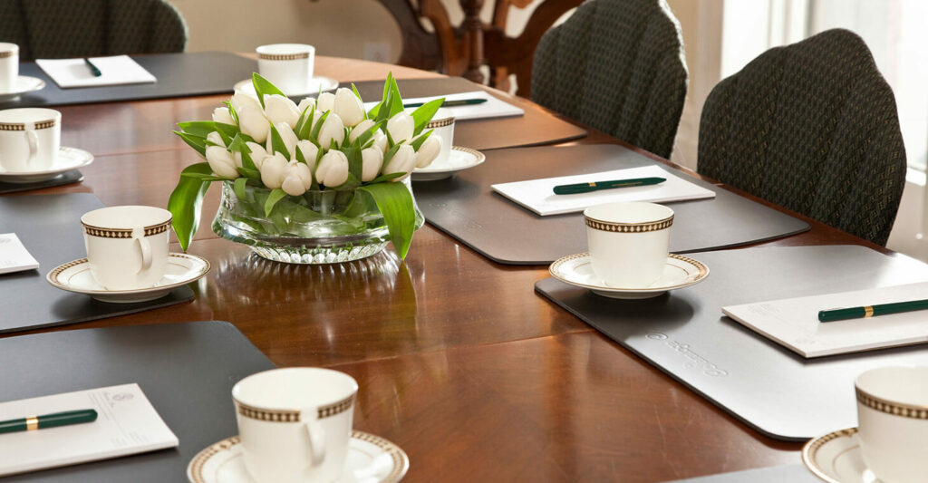 Meeting table in Saratoga Arms