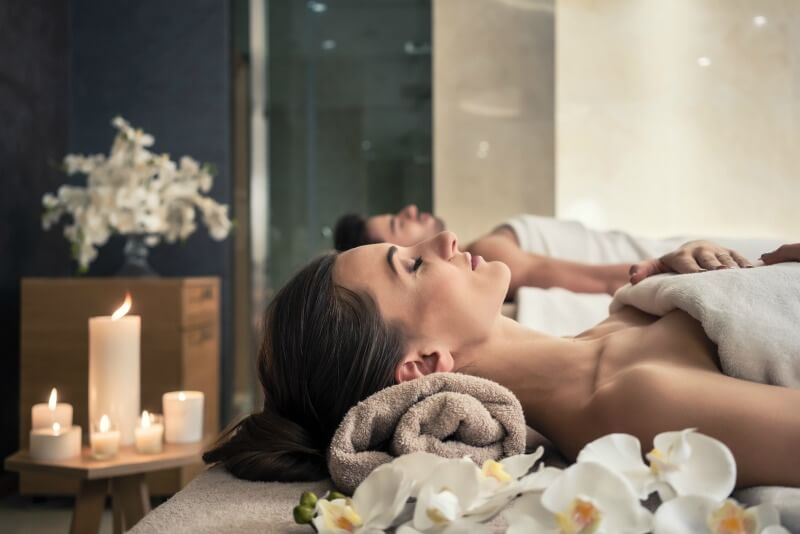 Couples Massage in a Saratoga Spa